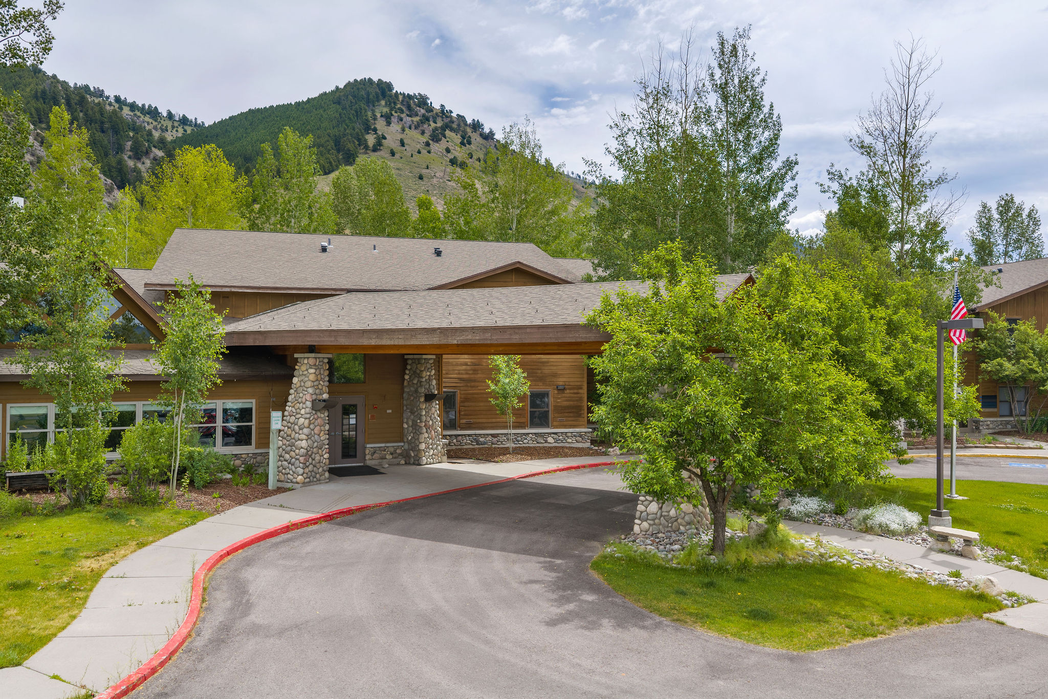 Legacy Lodge main entrance